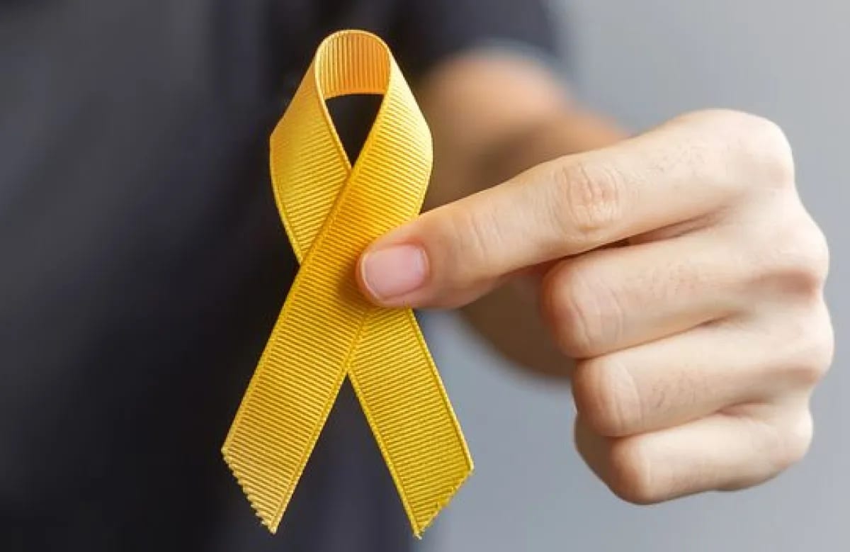 Mes Amarillo: especialistas remarcan que prevenir el suicidio es tarea de toda la comunidad