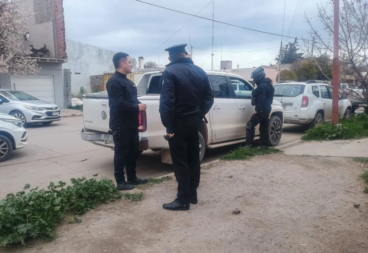 Secuestraron en Viedma una camioneta con pedido de captura de la Policía Federal