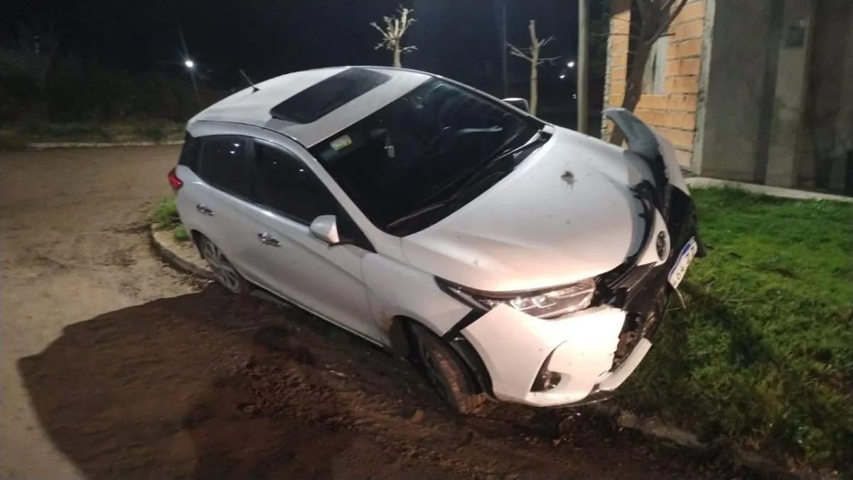 Chocó en Pedro Luro, se negó al test de alcoholemia y le secuestraron el auto