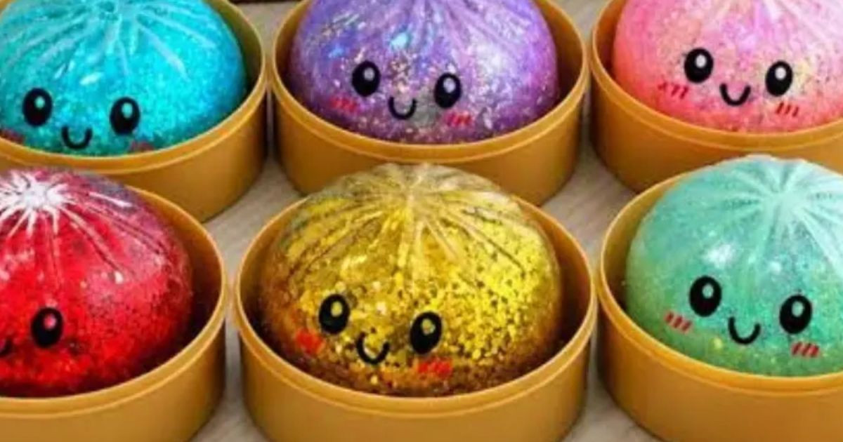 Prohíben en Río Negro el juguete viral Squeezy Dumpling por contener benceno