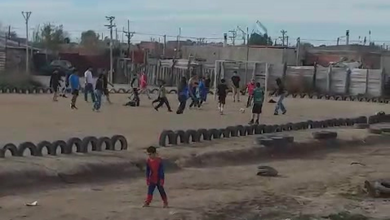 El reclamo de un vecino por el festejo del Día del Niño en el barrio Esperanza: habla de discriminación y de un acto político