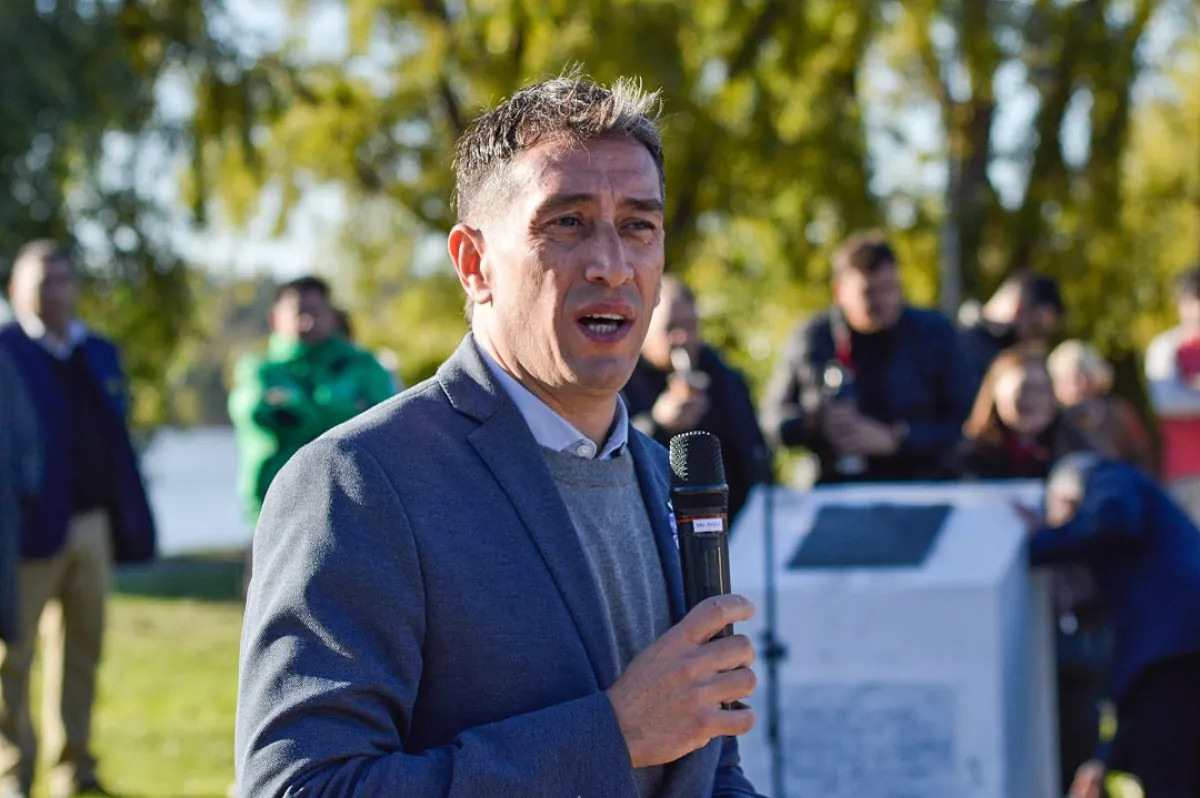 Castro reestructura su gabinete municipal en Viedma con cambios en Obras, Gobierno y Desarrollo Humano