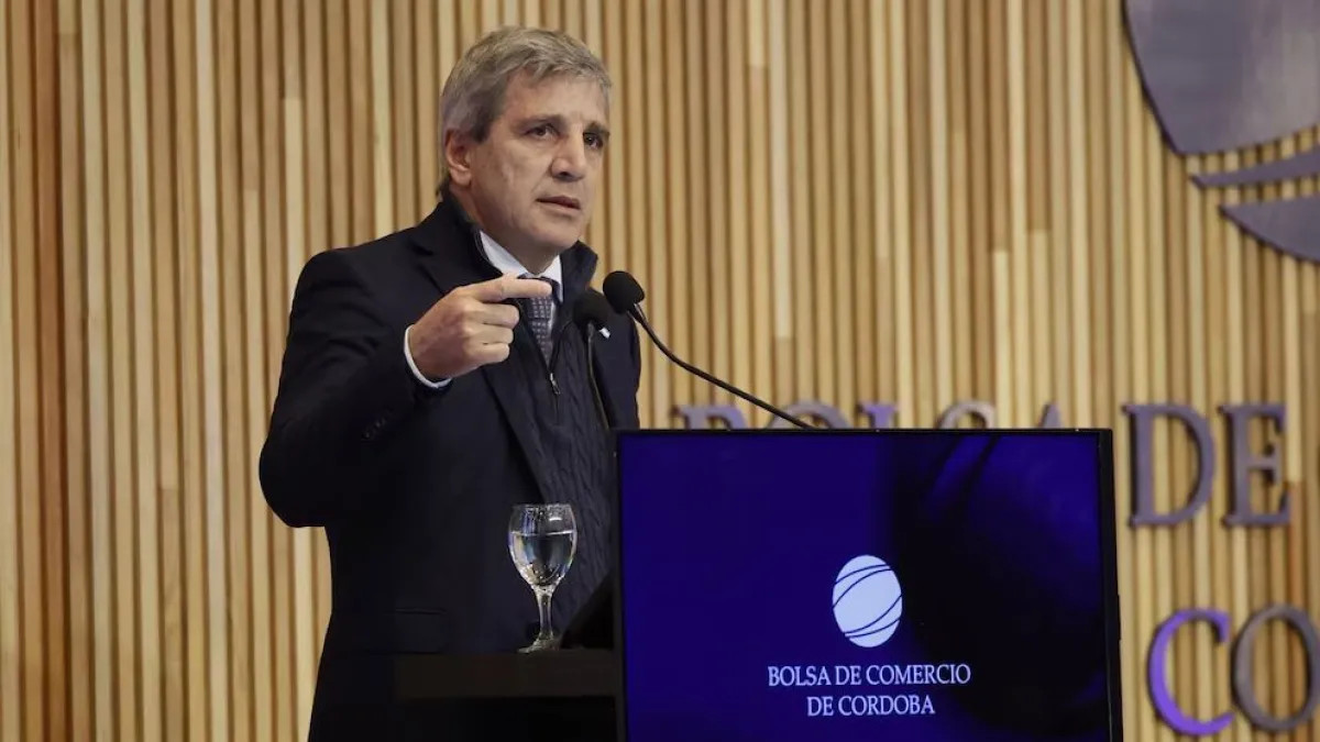 Caputo defendió el plan económico y habló de inversiones por US$150.000 millones