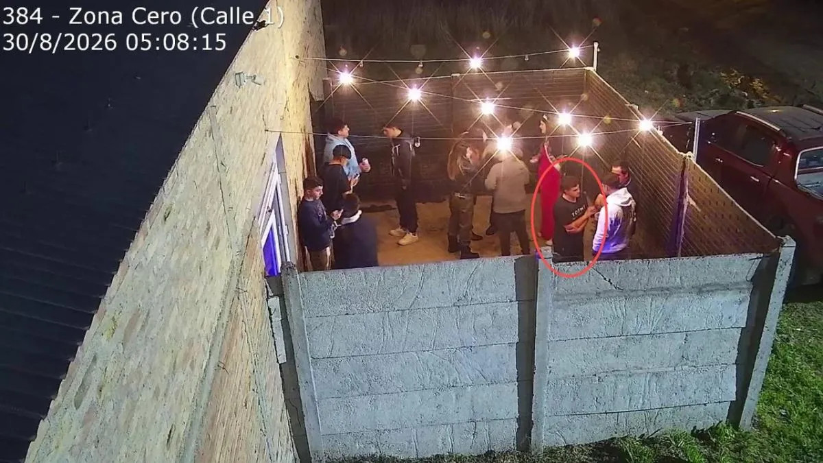 Un joven de 19 años desapareció tras salir de un boliche y lo hallaron dormido en una camioneta