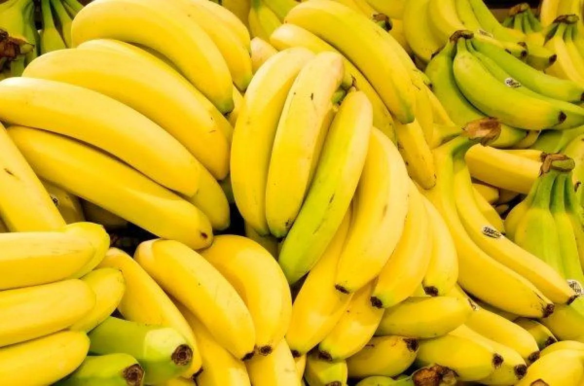 Suba de precios: la banana llegó a $3.500 el kilo en Viedma