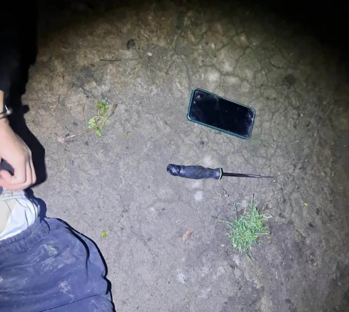 Un adolescente intentó robar una moto en Viedma y fue frustrado por el dueño