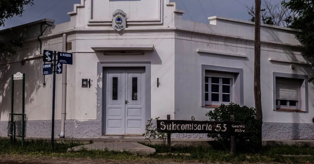 Faenamiento ilegal en Guardia Mitre: allanamientos revelaron ropa con sangre y armas