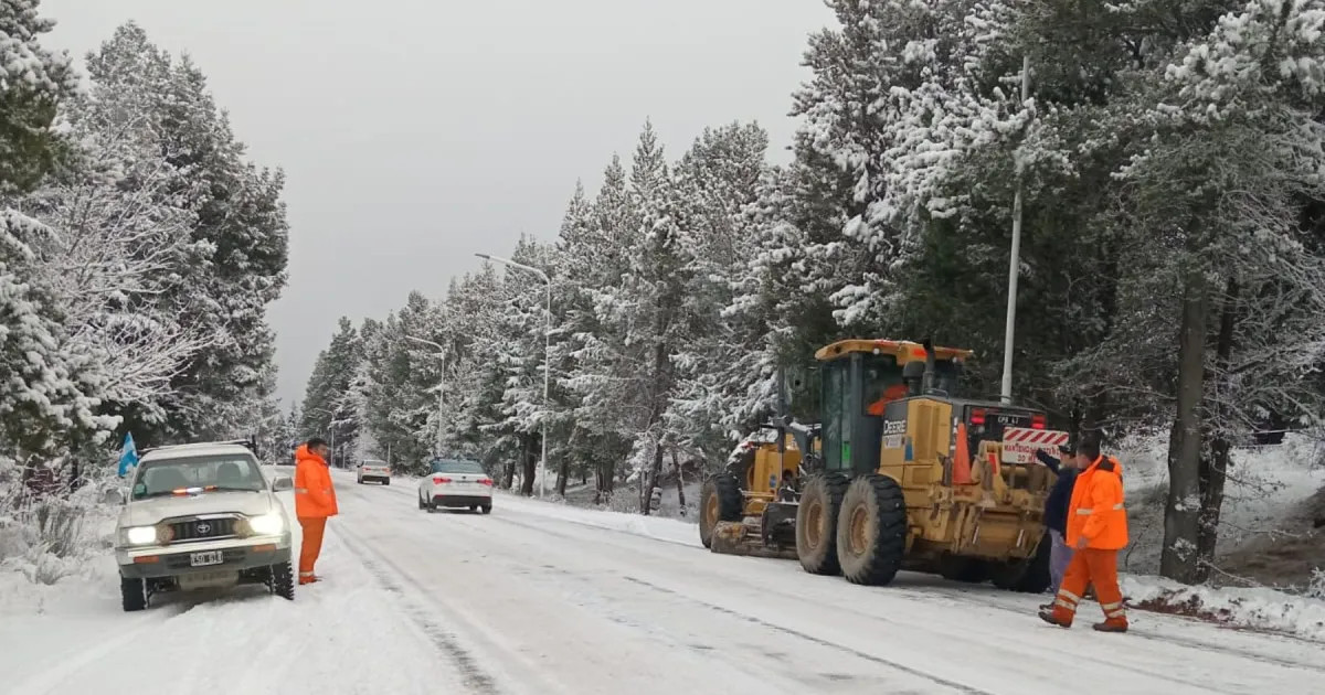 Vialidad Rionegrina despliega hasta 100 trabajadores por el operativo invernal en rutas provinciales