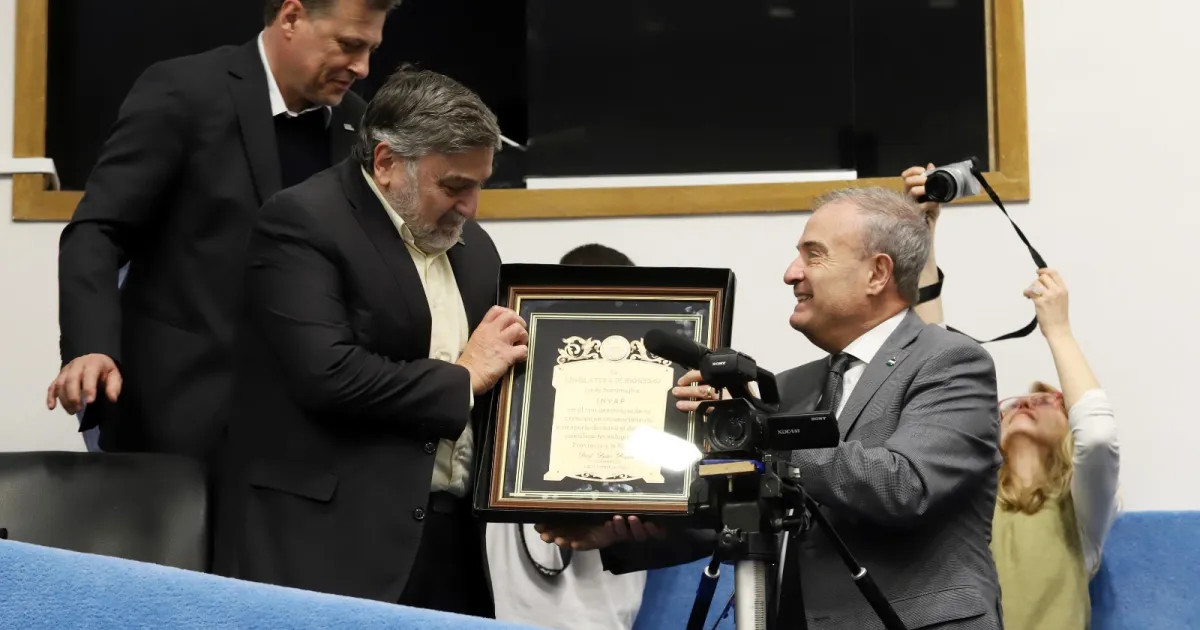 La Legislatura de Río Negro homenajeó a Invap por sus 50 años