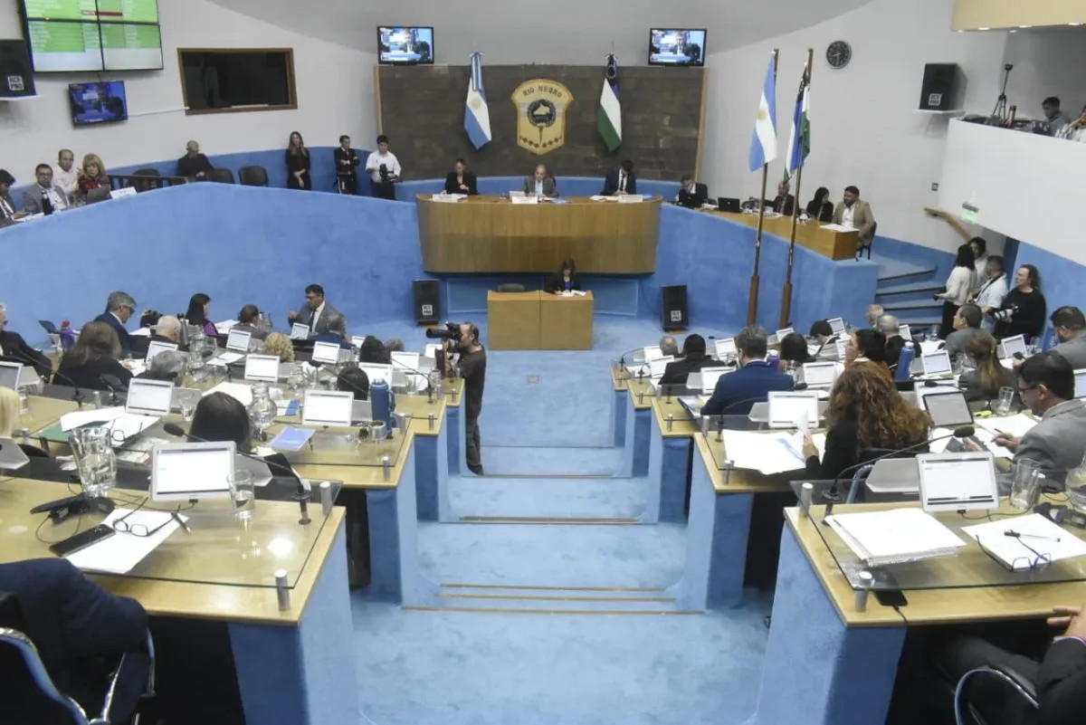 La Legislatura de Río Negro debate el traspaso de las rutas 22 y 151 a la provincia