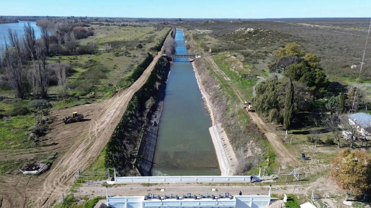 El Idevi arrancó la temporada de riego con financiamiento del BID en el horizonte