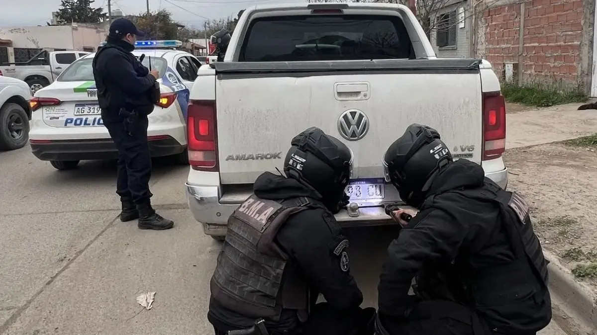 Interceptaron en Viedma una camioneta con pedido de secuestro de la Policía Federal